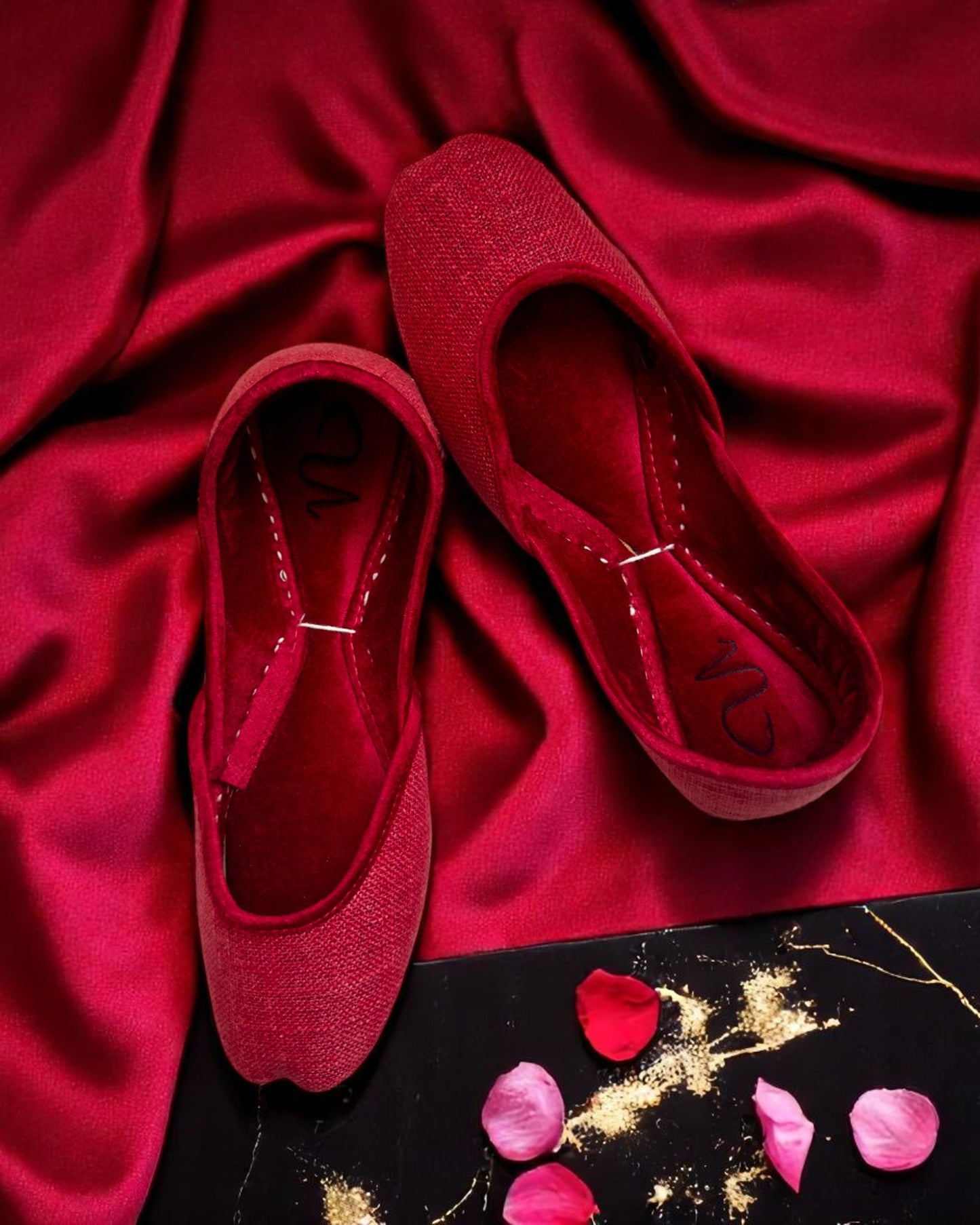 Isha - Red Jutti