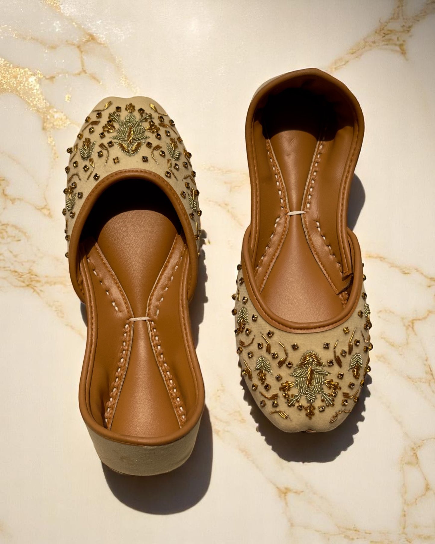 Nuzhat - Beige Jutti
