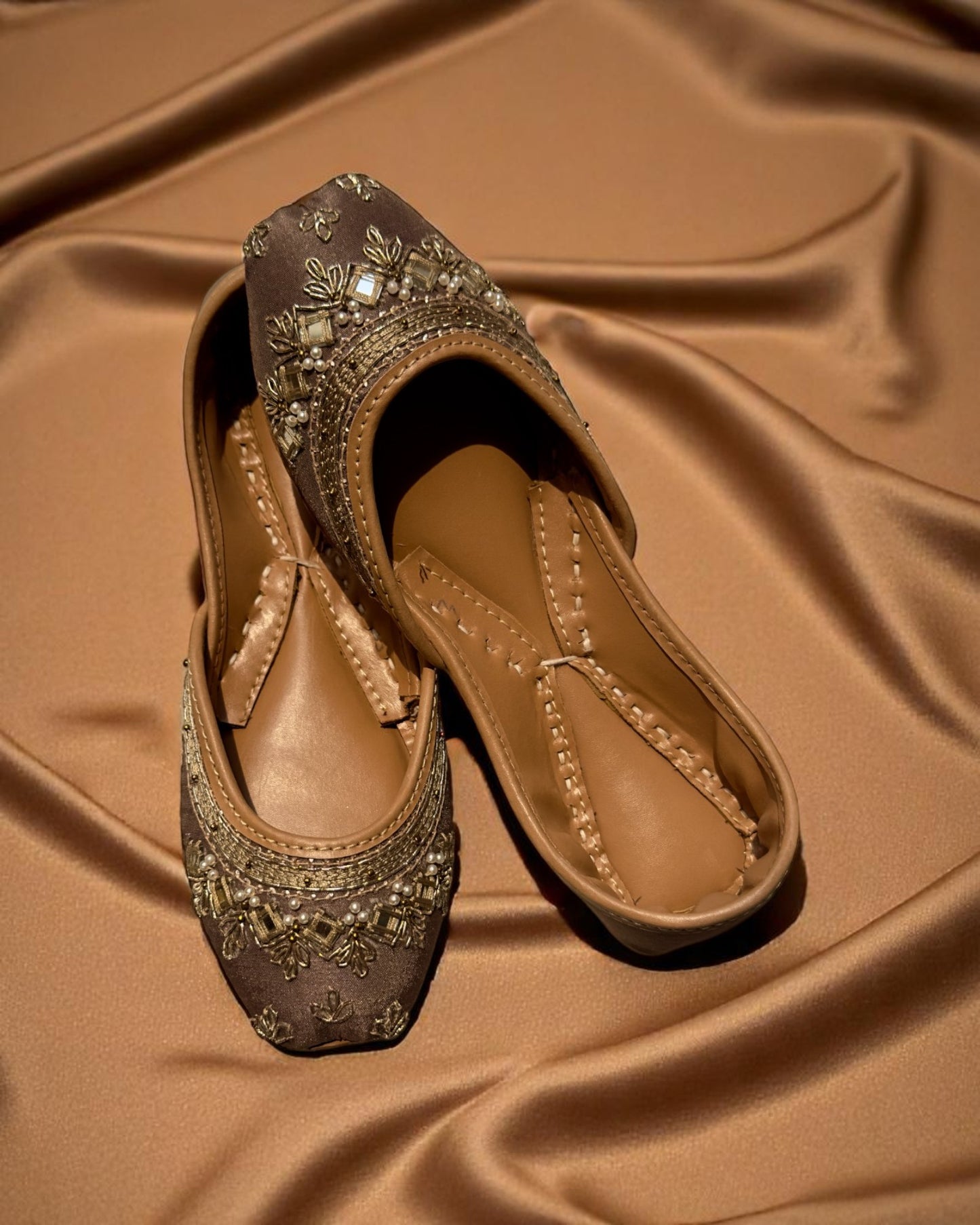 Bahaar - Brown Jutti