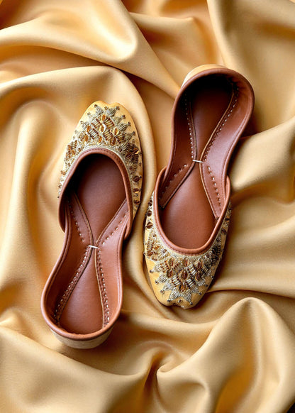Afsana - Gold Jutti