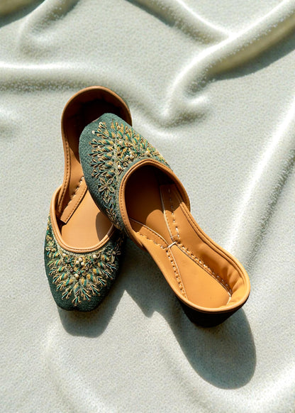 Naina - Emerald Green Jutti