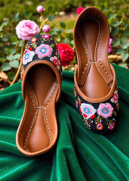 Rangrez - Black Jutti