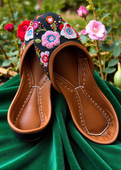 Rangrez - Black Jutti