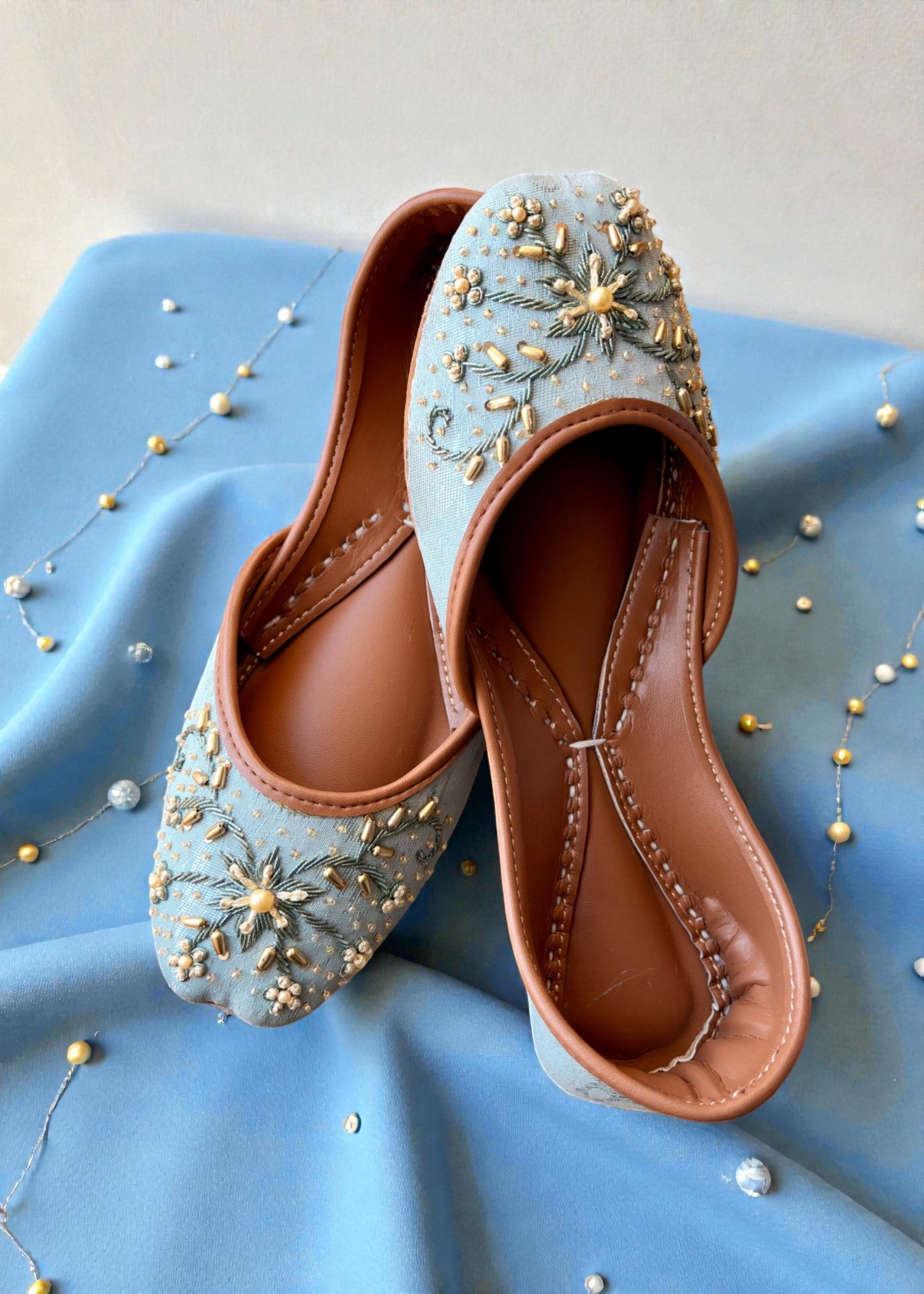 Aasmaan - Pastel Blue Jutti