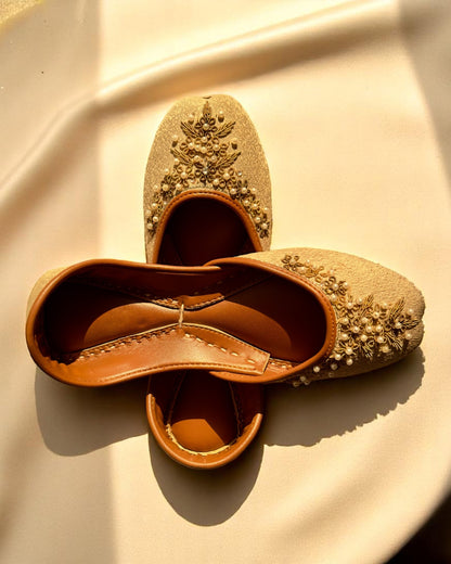 Chandni - Beige Jutti