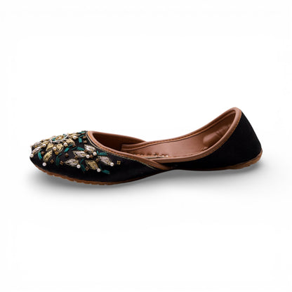 Qila - Black Jutti