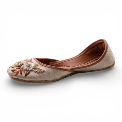 Naazneen - Beige Jutti