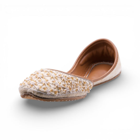 Piyu - Ivory Jutti