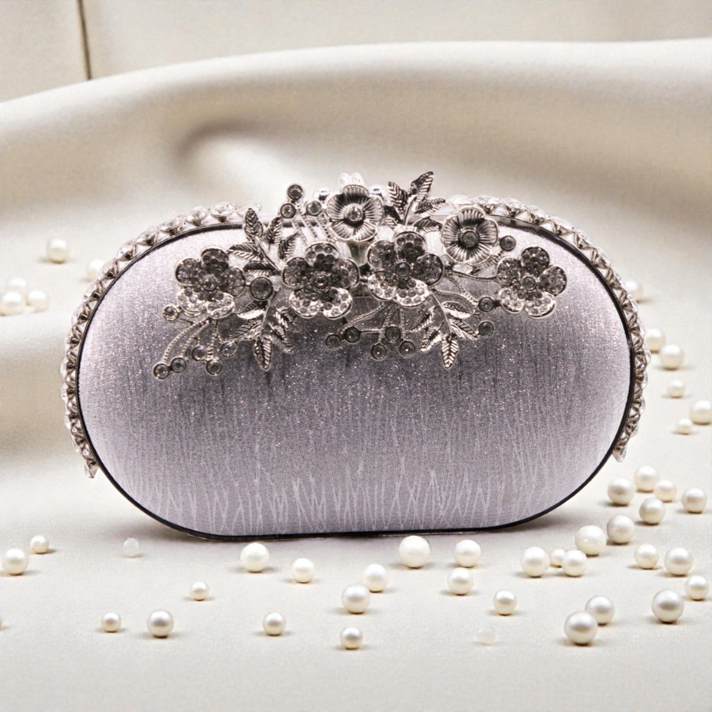 Estelle - Silver Clutch