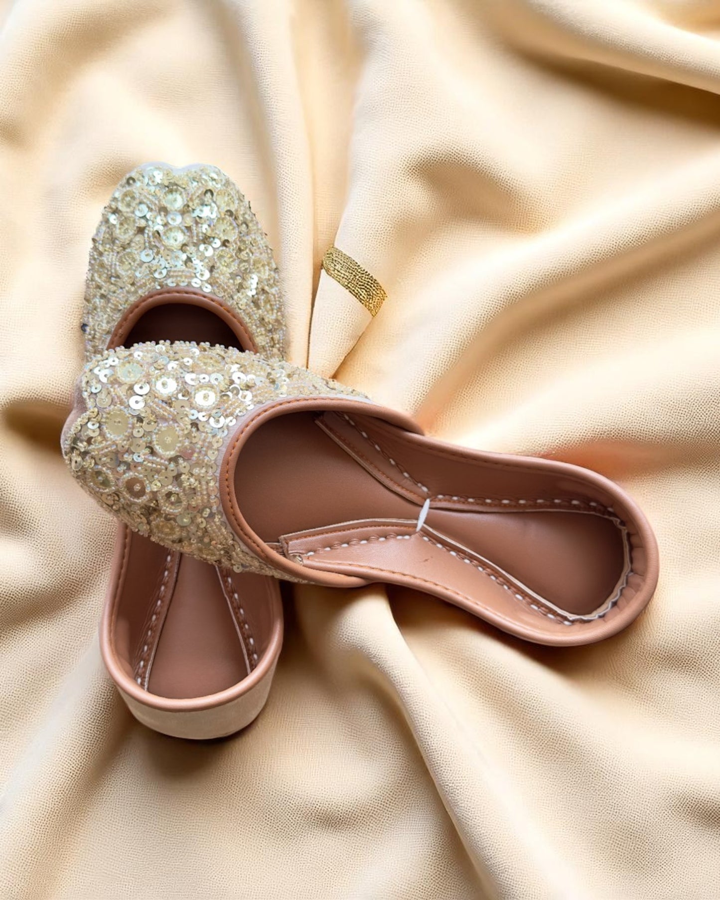 Jhalak - Gold Jutti