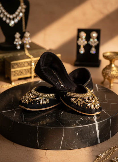Maharani - Black Jutti