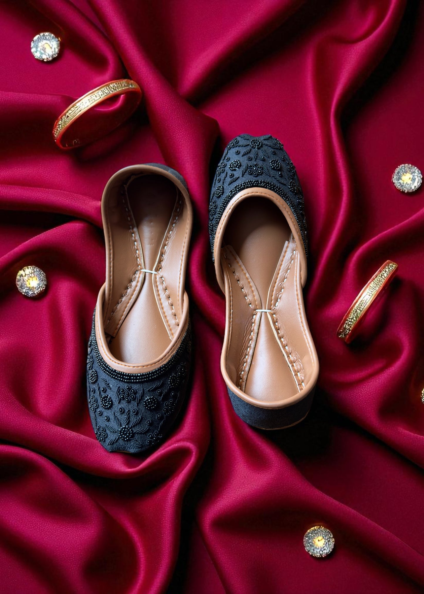 Mausam - Black Jutti