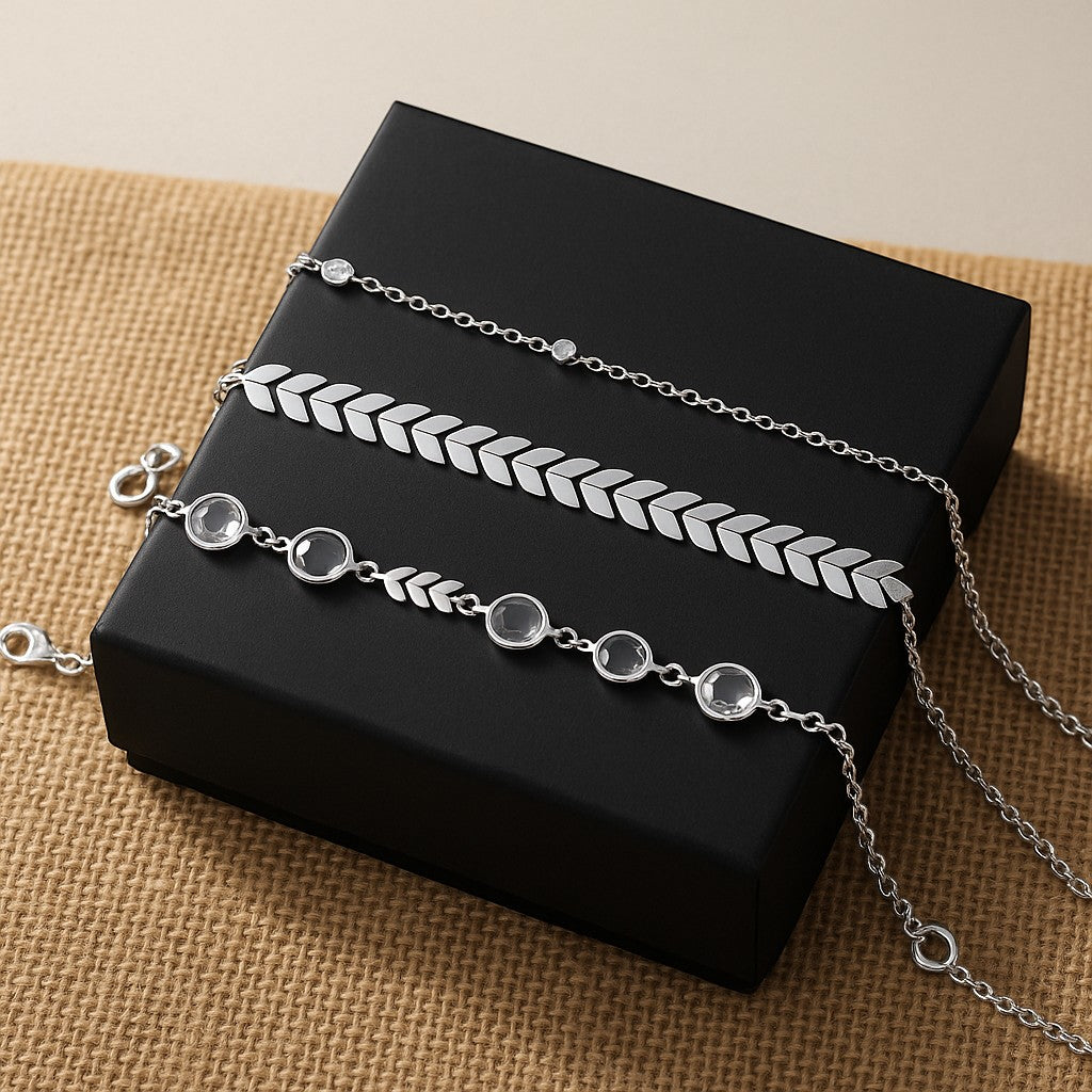Auric Stack – 3-Piece Chain Anklets