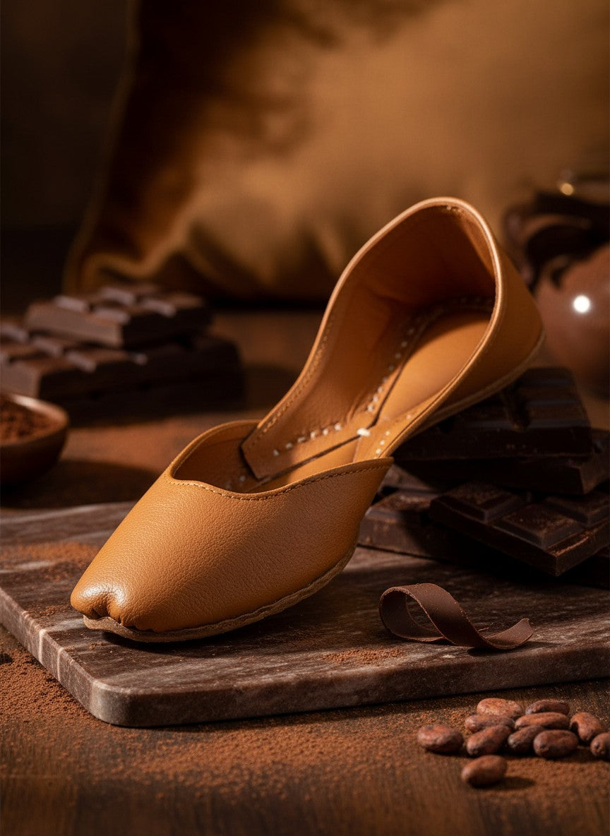 Ujaala Noora plain chocolate brown leather jutti with a pointed toe and comfortable fit.