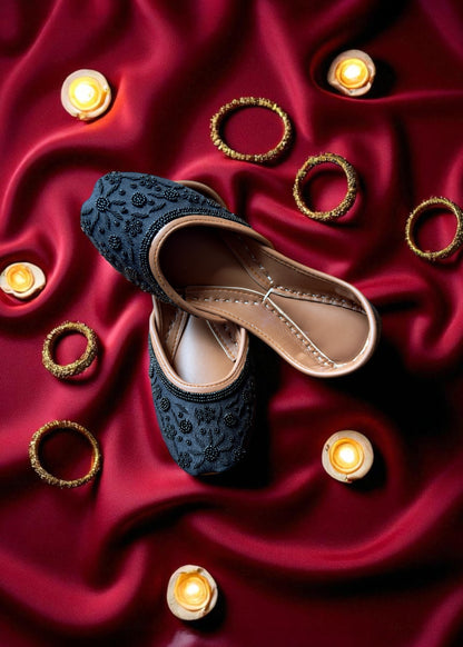 Mausam - Black Jutti